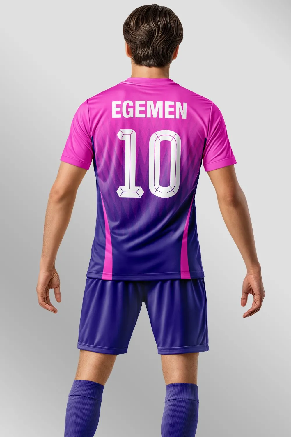 Pembe Mor Keskin Geometrik Degrade Halı Saha Forma - görsel 2